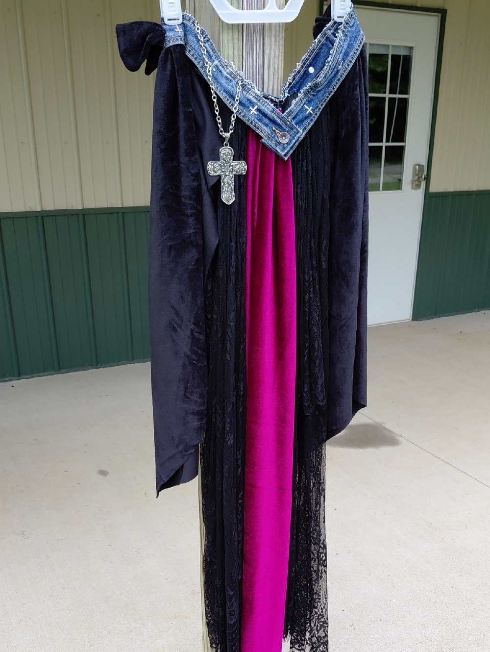 Gothic/Velvet BUSTLE SKIRT - Picture 8 of 14